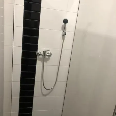 Hostel Leszno Ul.usługowa