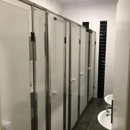 Leszno Ul.uslugowa Vandrerhjem